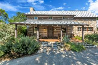 1091 Hill Country Court